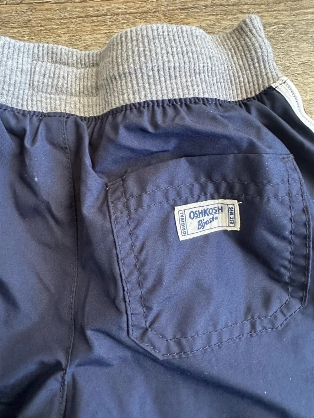 Vintage OshKosh B'gosh Navy Sweatpants with White Side Stripes